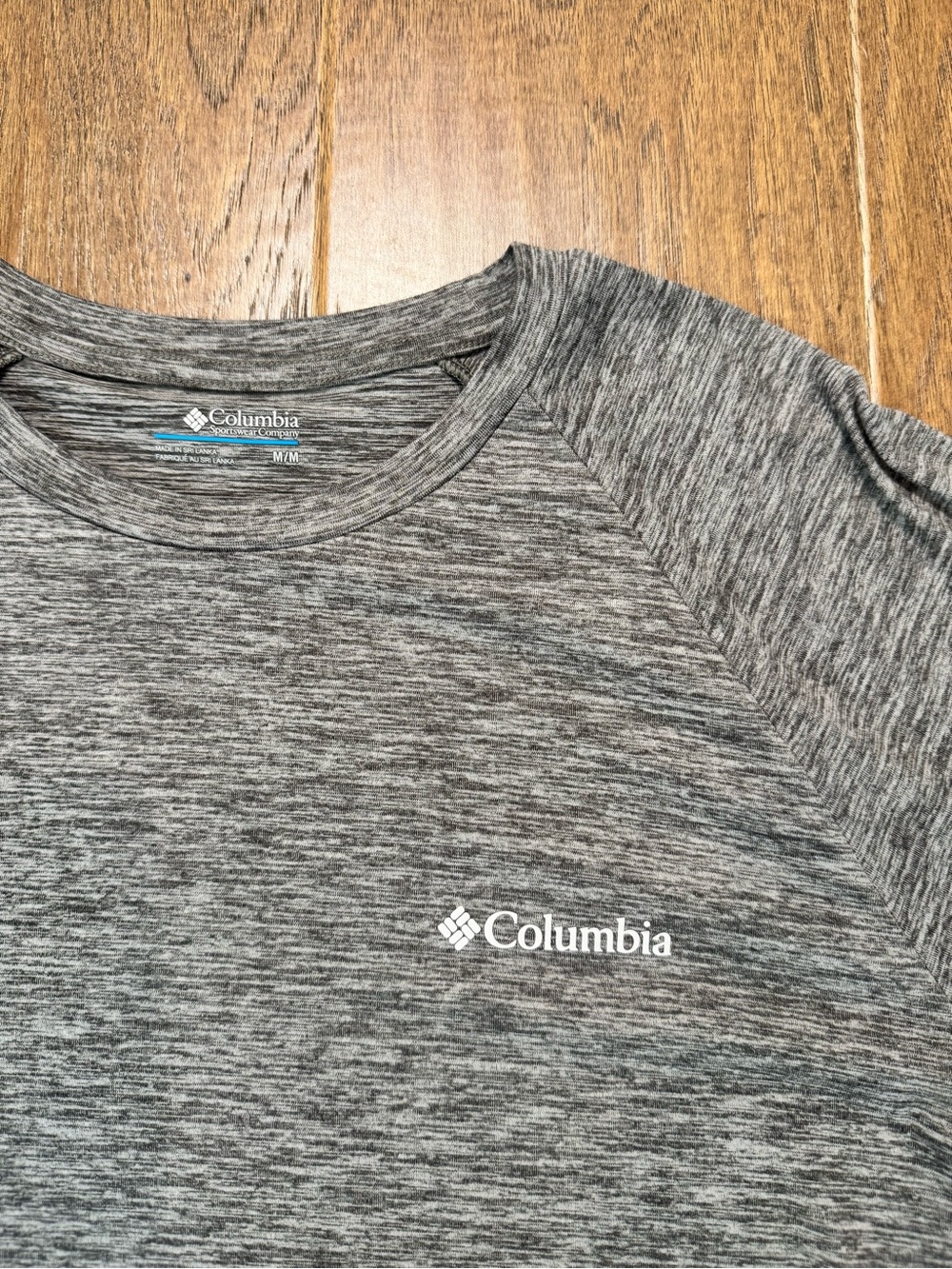 Columbia Men’s Gray Heather Short Sleeve Performance Tee - Picture 6 of 15